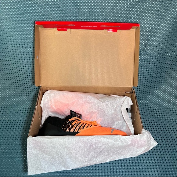 ***NWT*** Puma Future Z 3.3 Indoor Soccer Shoes/Cleats - Picture 10 of 12